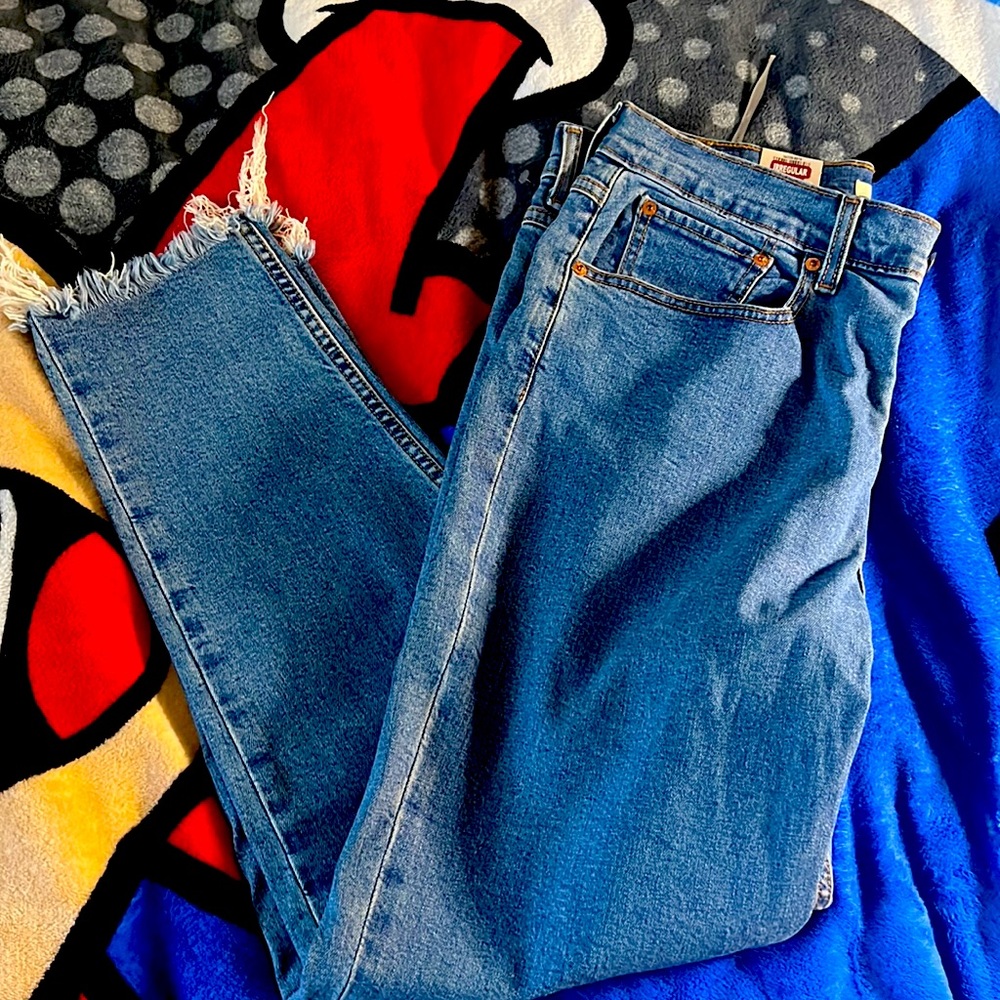Woman’s mom jeans Levi’s